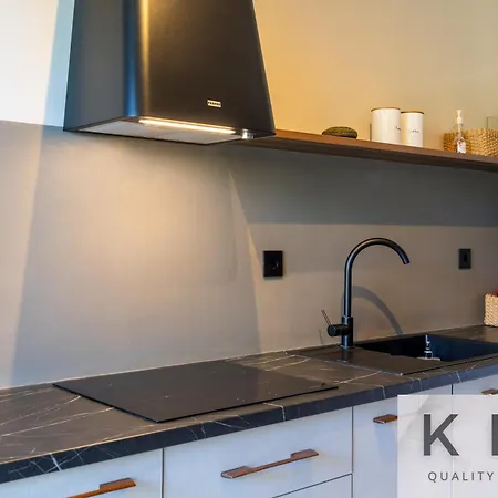 Noci! Villa Dilináta